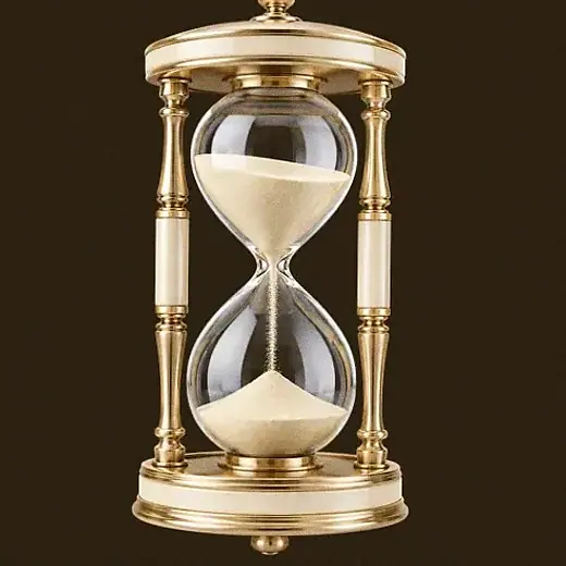 Ornate hourglass — Simsinos